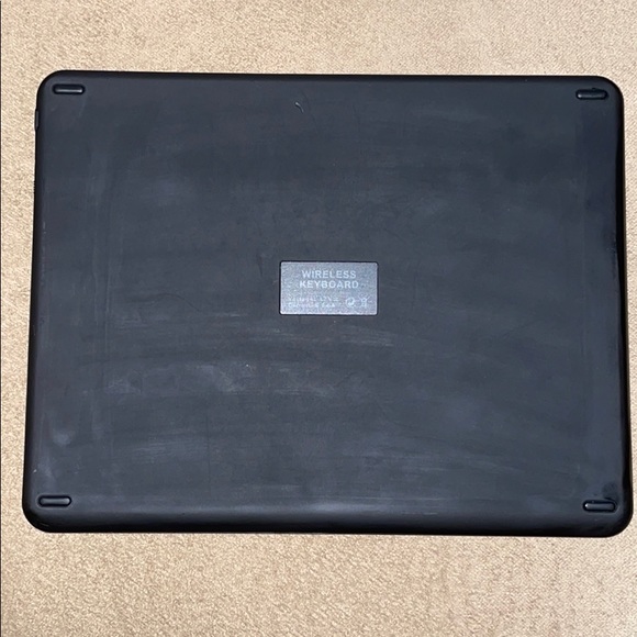 Keyboard Case for iPad 2018/2017 / iPad Pro 9.7 - Picture 2 of 7